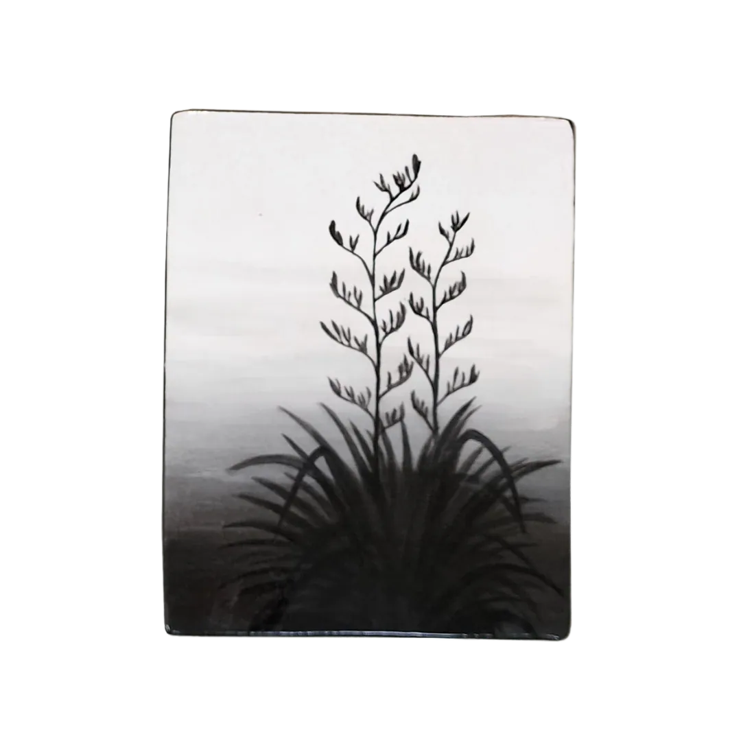 Māhanga Vignette Flax