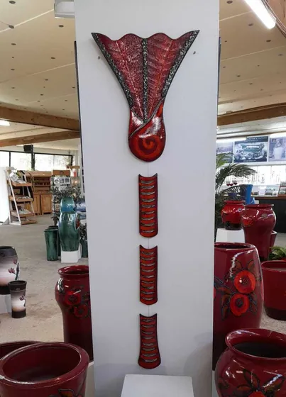 XL Nīkau Red Wall Follie (4 Piece)