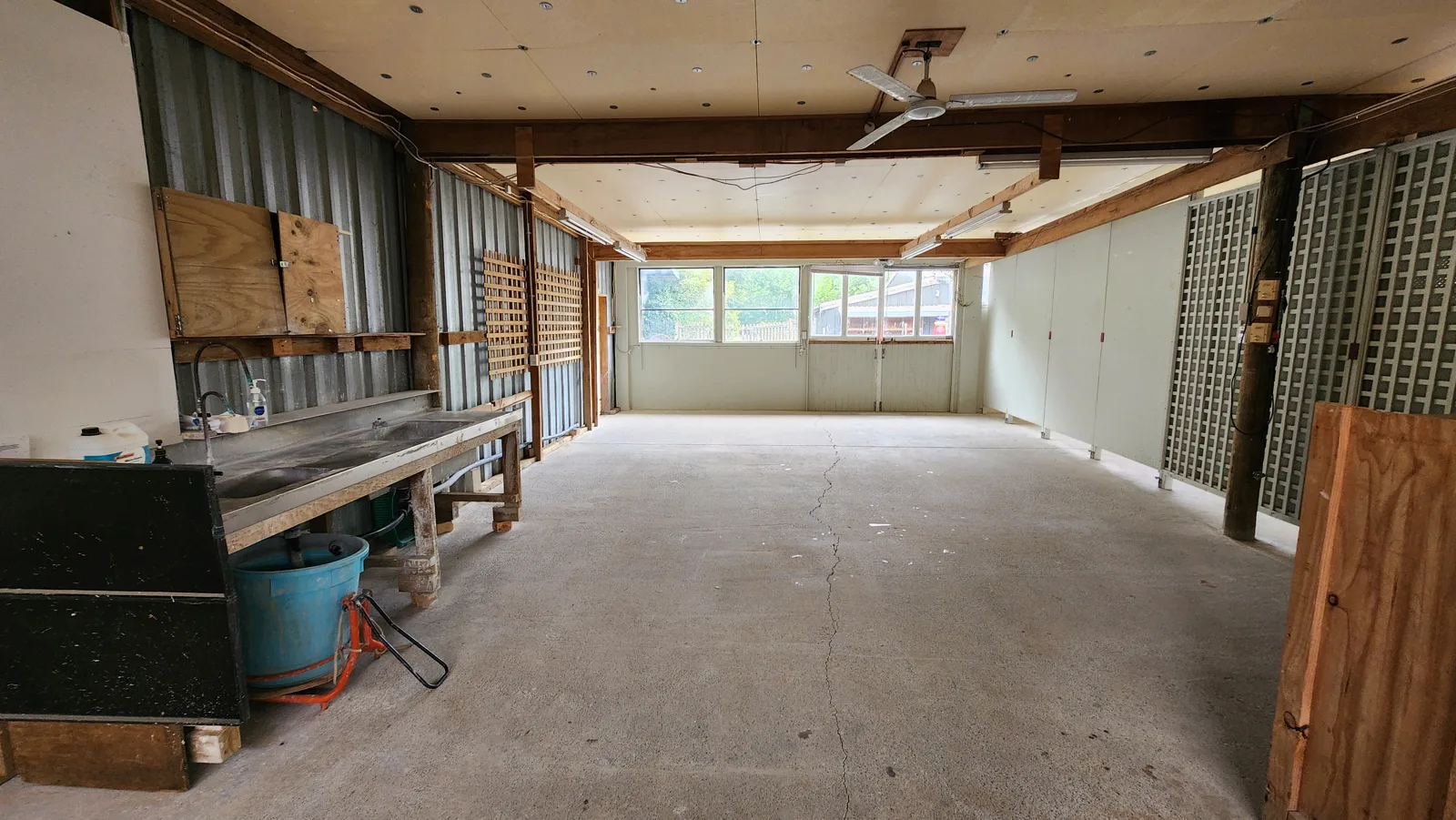 The Morris & James site, empty and packed up