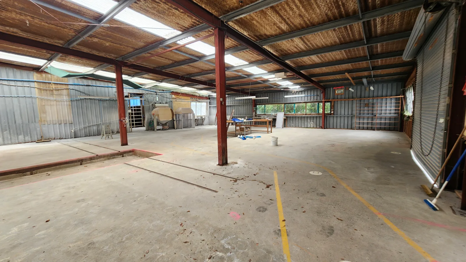 The Morris & James site, empty and packed up