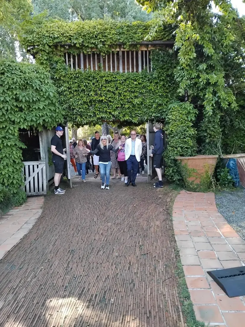 The queue at the gate
