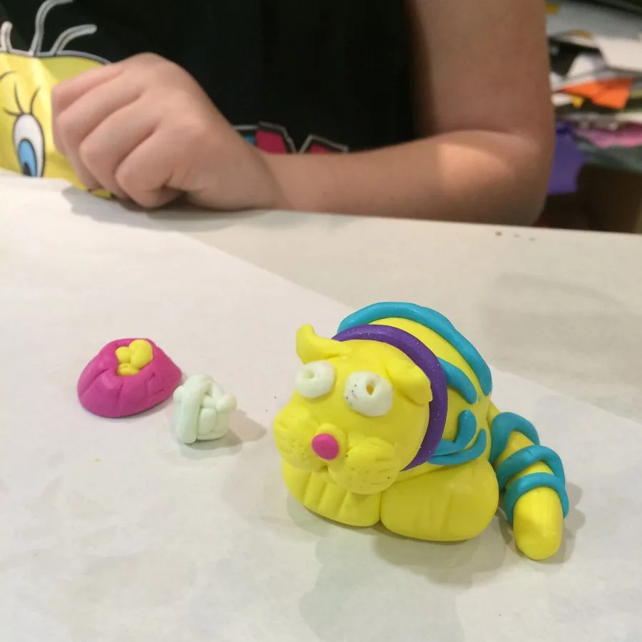 A clay cat made in a Klay Master workshop