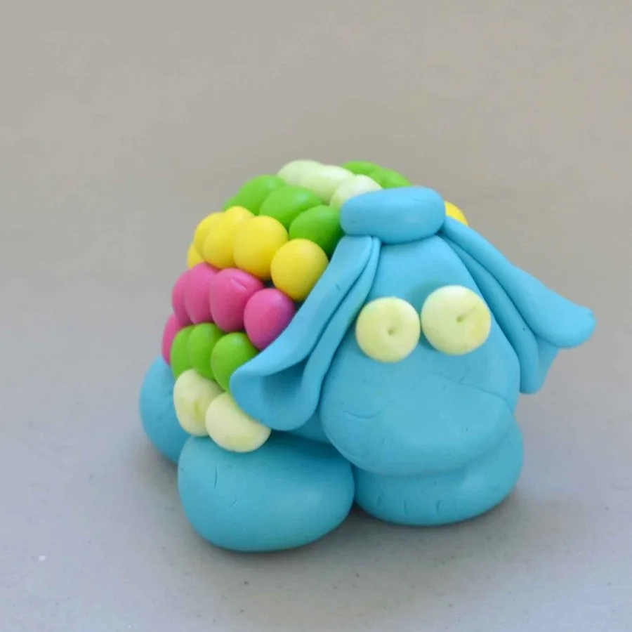 A clay sheep made in a Klay Master workshop