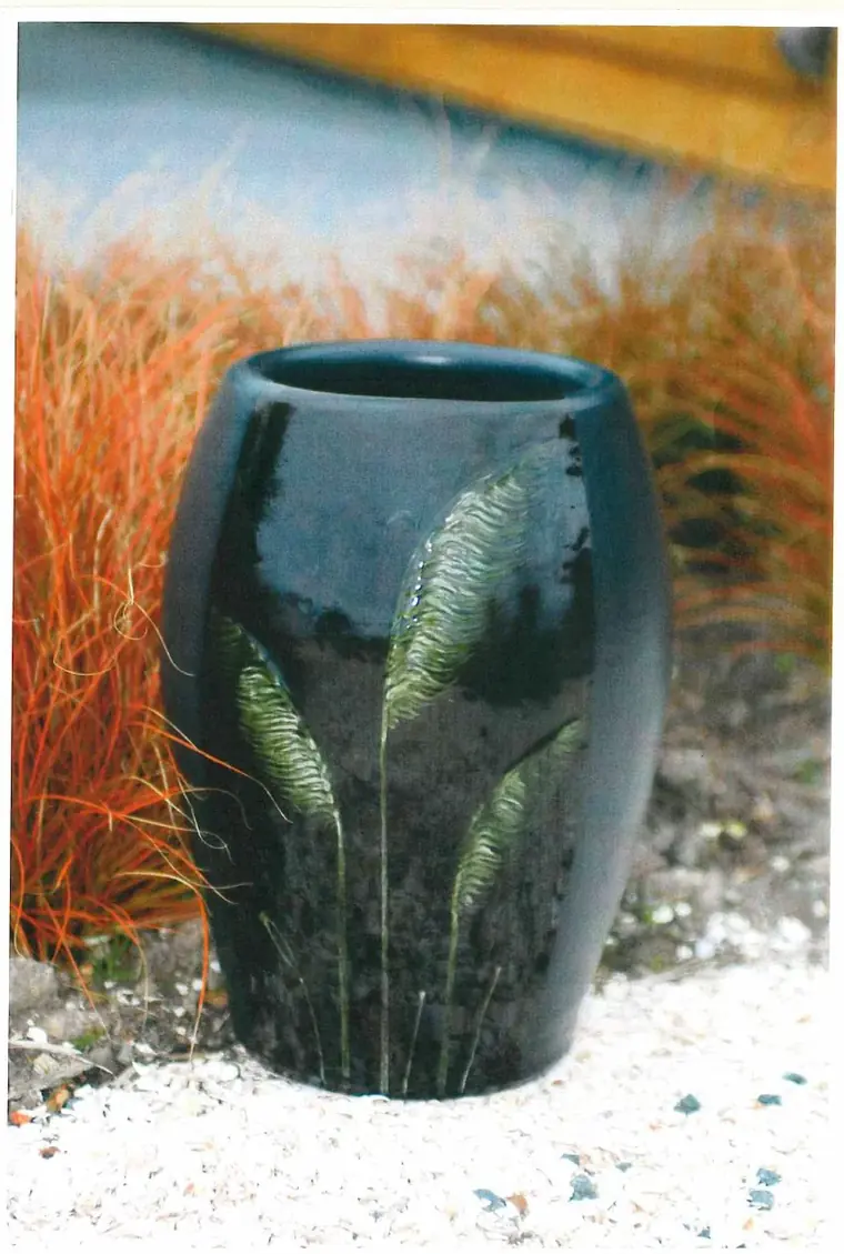 Decorated pot