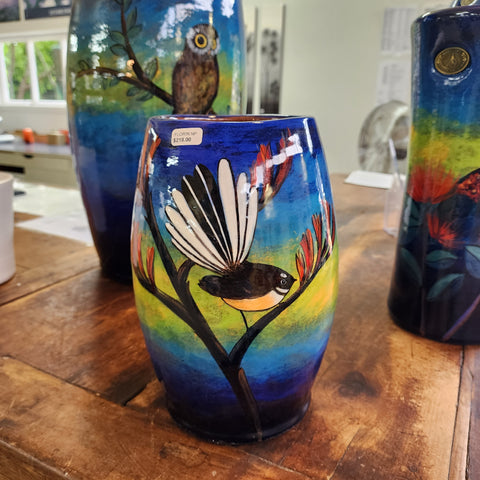 Fantail Petite Florin Pot, $218